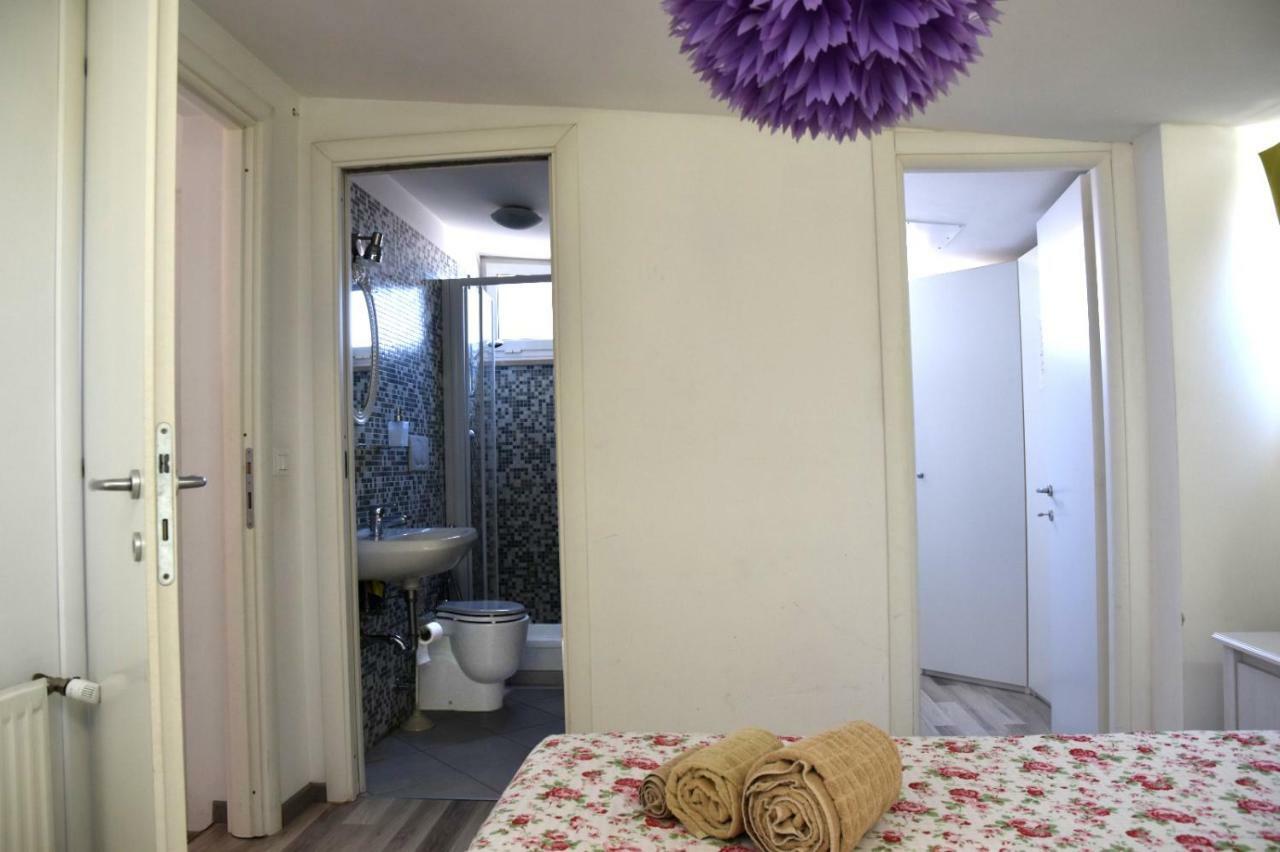 Superattico Panoramico Lejlighed Castel Fusano Eksteriør billede